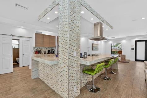 2460 NE 36th Street Fort Lauderdale FL 33308