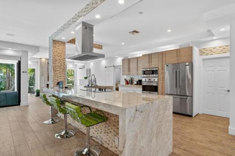 2460 NE 36th Street Fort Lauderdale FL 33308