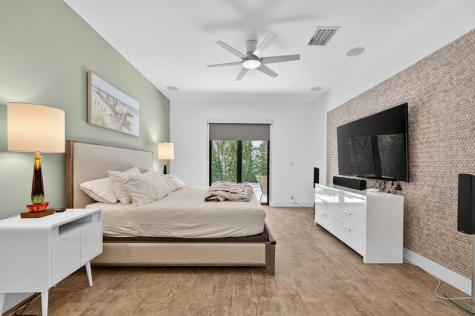 2460 NE 36th Street Fort Lauderdale FL 33308