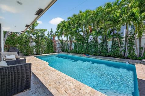 2460 NE 36th Street Fort Lauderdale FL 33308