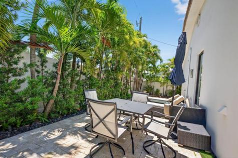 2460 NE 36th Street Fort Lauderdale FL 33308