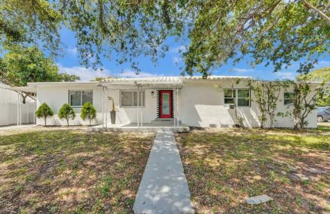 2001 Washington Street Hollywood FL 33020