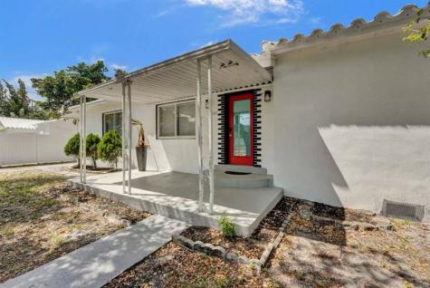 2001 Washington Street Hollywood FL 33020