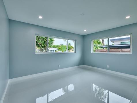 440 NW 37th Street Oakland Park FL 33309