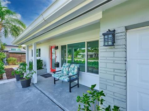 440 NW 37th Street Oakland Park FL 33309