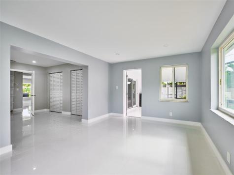 440 NW 37th Street Oakland Park FL 33309