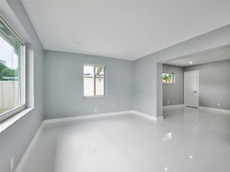 440 NW 37th Street Oakland Park FL 33309