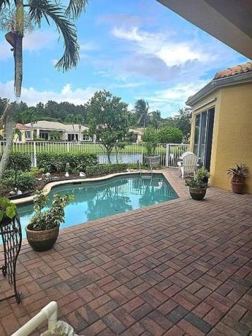 9535 E Maiden Court Vero Beach FL 32963