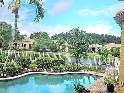 9535 E Maiden Court Vero Beach FL 32963