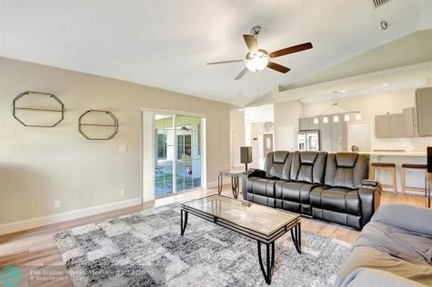 18725 W Sycamore Loxahatchee FL 33470