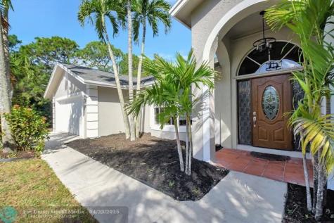 18725 W Sycamore Loxahatchee FL 33470