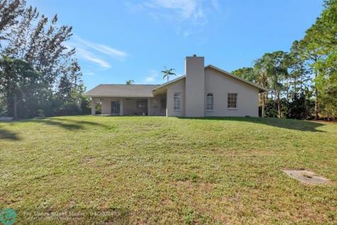 18725 W Sycamore Loxahatchee FL 33470