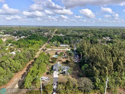 18725 W Sycamore Loxahatchee FL 33470
