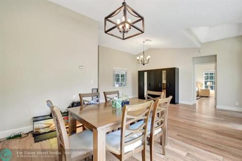 18725 W Sycamore Loxahatchee FL 33470