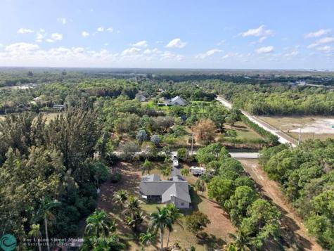 18725 W Sycamore Loxahatchee FL 33470