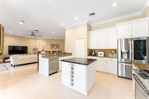 2527 Montclaire Circle Weston FL 33327