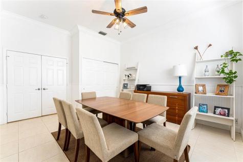 2527 Montclaire Circle Weston FL 33327