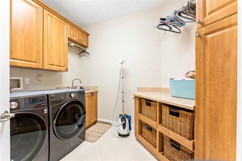 2527 Montclaire Circle Weston FL 33327