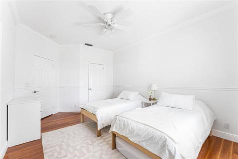 2527 Montclaire Circle Weston FL 33327
