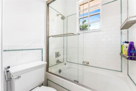 2527 Montclaire Circle Weston FL 33327