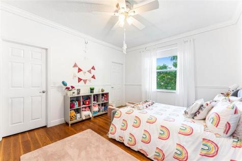 2527 Montclaire Circle Weston FL 33327