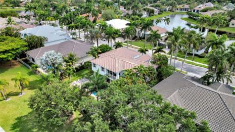 2527 Montclaire Circle Weston FL 33327