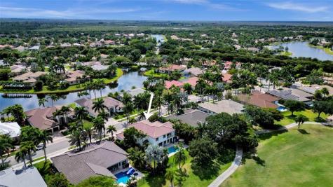 2527 Montclaire Circle Weston FL 33327
