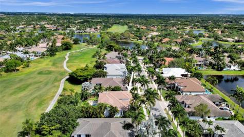 2527 Montclaire Circle Weston FL 33327
