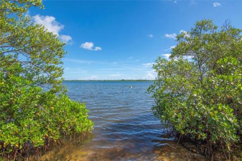 4501 Jolly Roger Manor Vero Beach FL 32967