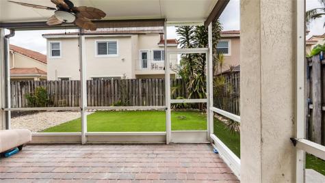 7479 NW 17th Drive Pembroke Pines FL 33024