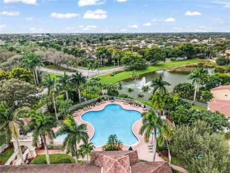 7479 NW 17th Drive Pembroke Pines FL 33024