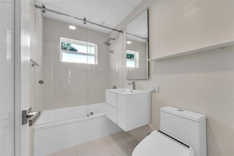 640 NW 30th Street Wilton Manors FL 33311