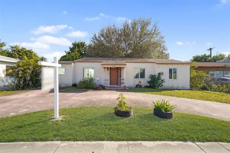 2126 Washington Street Hollywood FL 33020