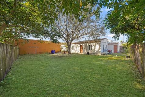 2126 Washington Street Hollywood FL 33020