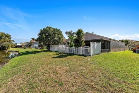 3 E Chesterfield Drive Boynton Beach FL 33426