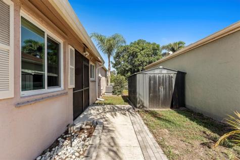 3 E Chesterfield Drive Boynton Beach FL 33426