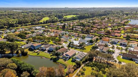 3 E Chesterfield Drive Boynton Beach FL 33426