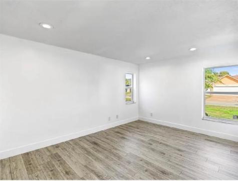 7060 NW 47th Place Lauderhill FL 33319
