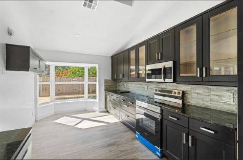 7060 NW 47th Place Lauderhill FL 33319
