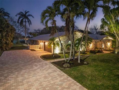 11190 NW 26th Drive Coral Springs FL 33065