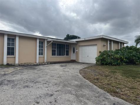 8510 Sunset Strip Sunrise FL 33322