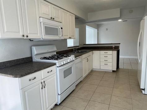 8510 Sunset Strip Sunrise FL 33322