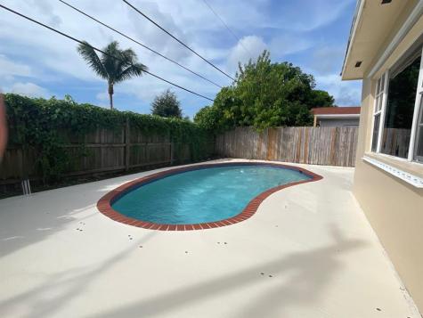 8510 Sunset Strip Sunrise FL 33322