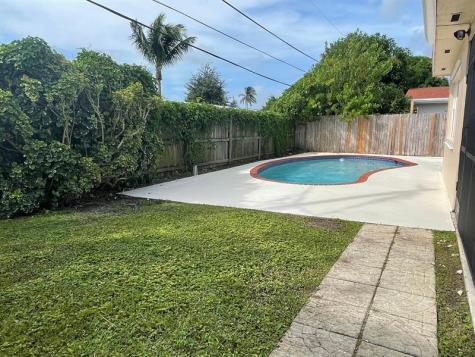 8510 Sunset Strip Sunrise FL 33322