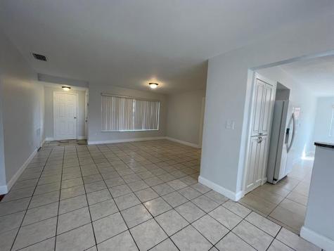 8510 Sunset Strip Sunrise FL 33322