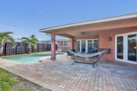 7671 NW 15th Court Pembroke Pines FL 33024