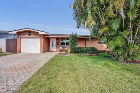 7671 NW 15th Court Pembroke Pines FL 33024