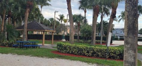 1751 SW 84th Terrace Miramar FL 33025