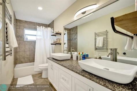 4306 NW 70th Lane Coral Springs FL 33065