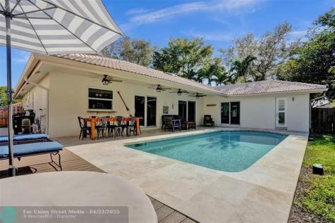 4306 NW 70th Lane Coral Springs FL 33065